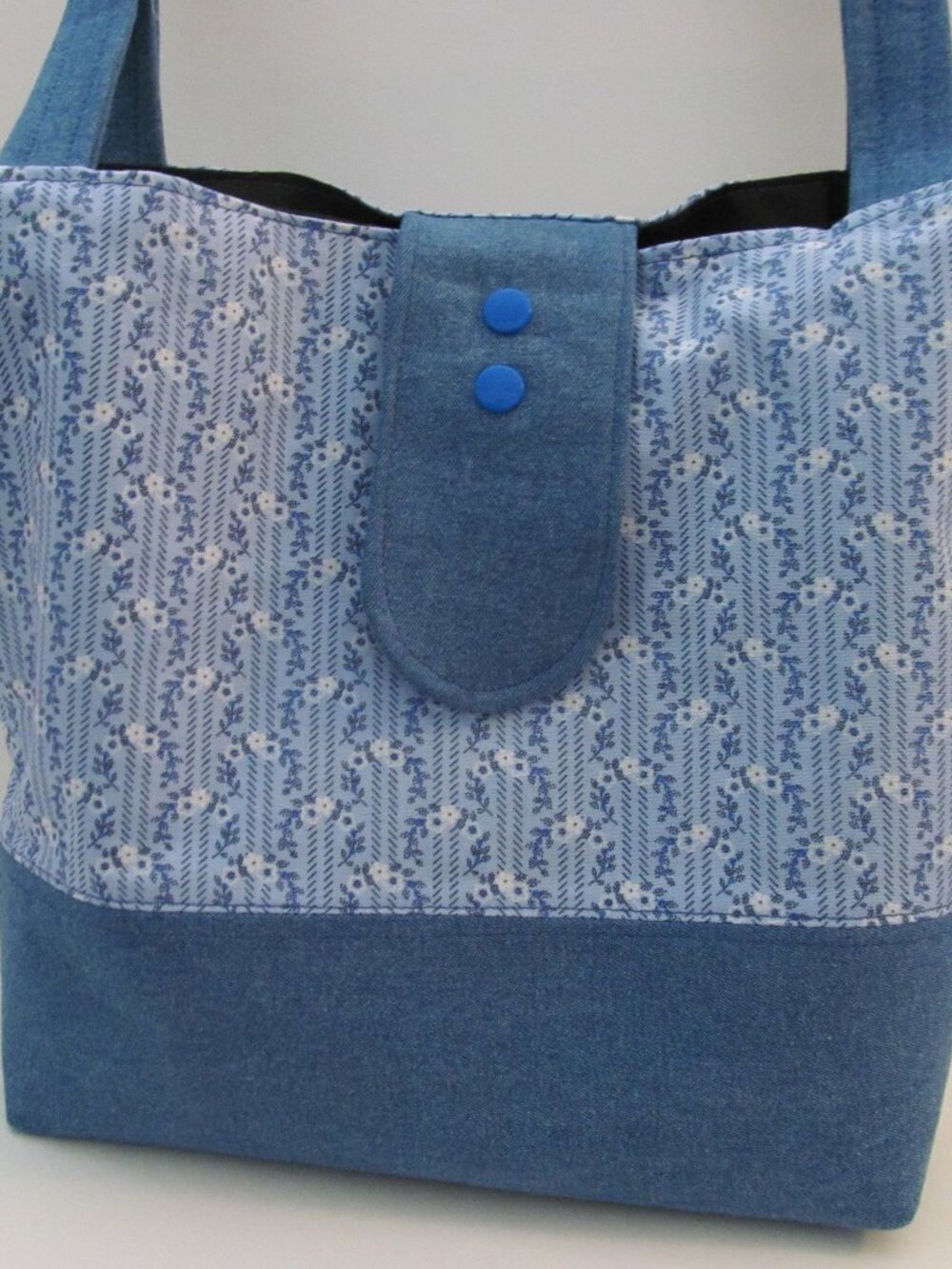 Floral Bag with Flap Closure #2912026